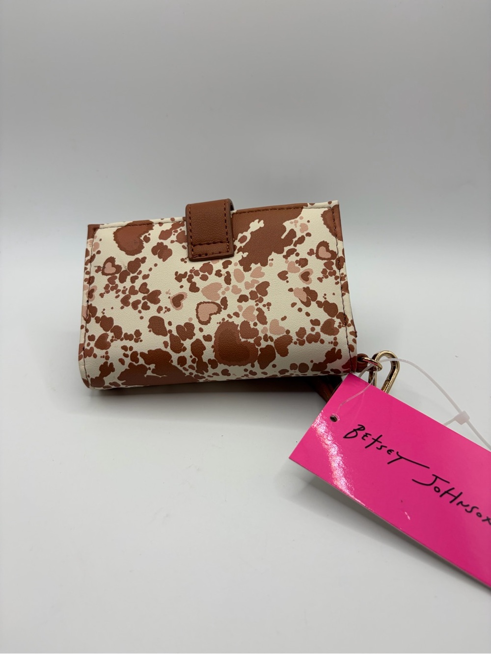 Betsy Johnson Heart-Accent Brown & Cream Patterned Women’s Wallet - Picture 5 of 5
